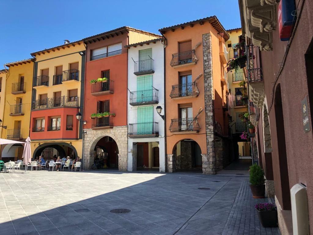 Apartamento Con Encanto El Pont de Suert Dış mekan fotoğraf